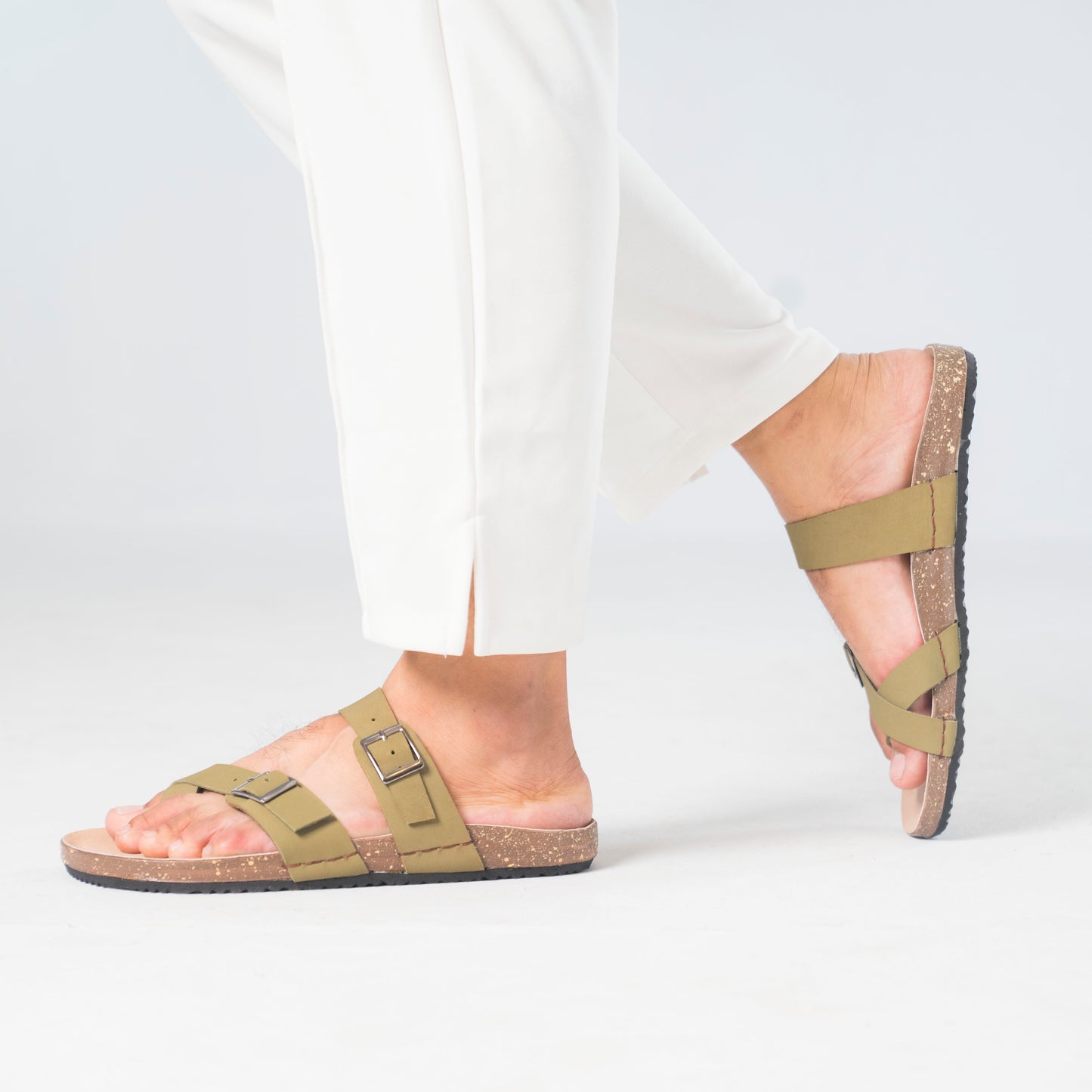 Zuqo Arizona Sandal   :  Olive