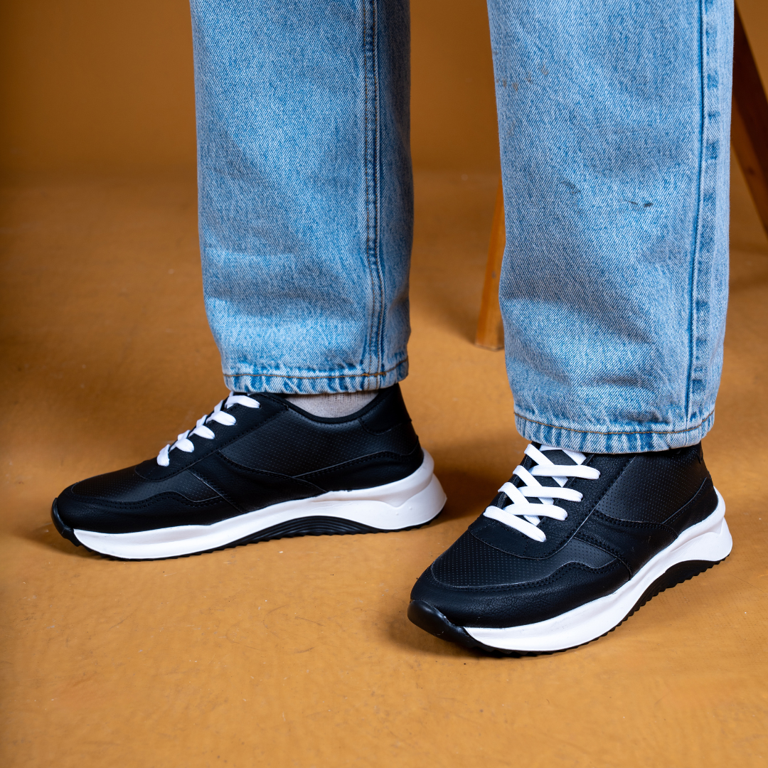 Zuqo Men's Sneaker  : Urban - Solid Black