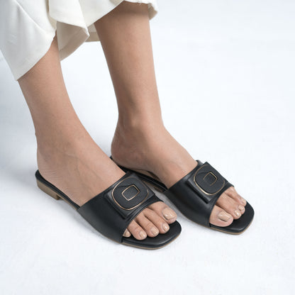 Zazla Women’s Flats :  Zuqo Muse Black